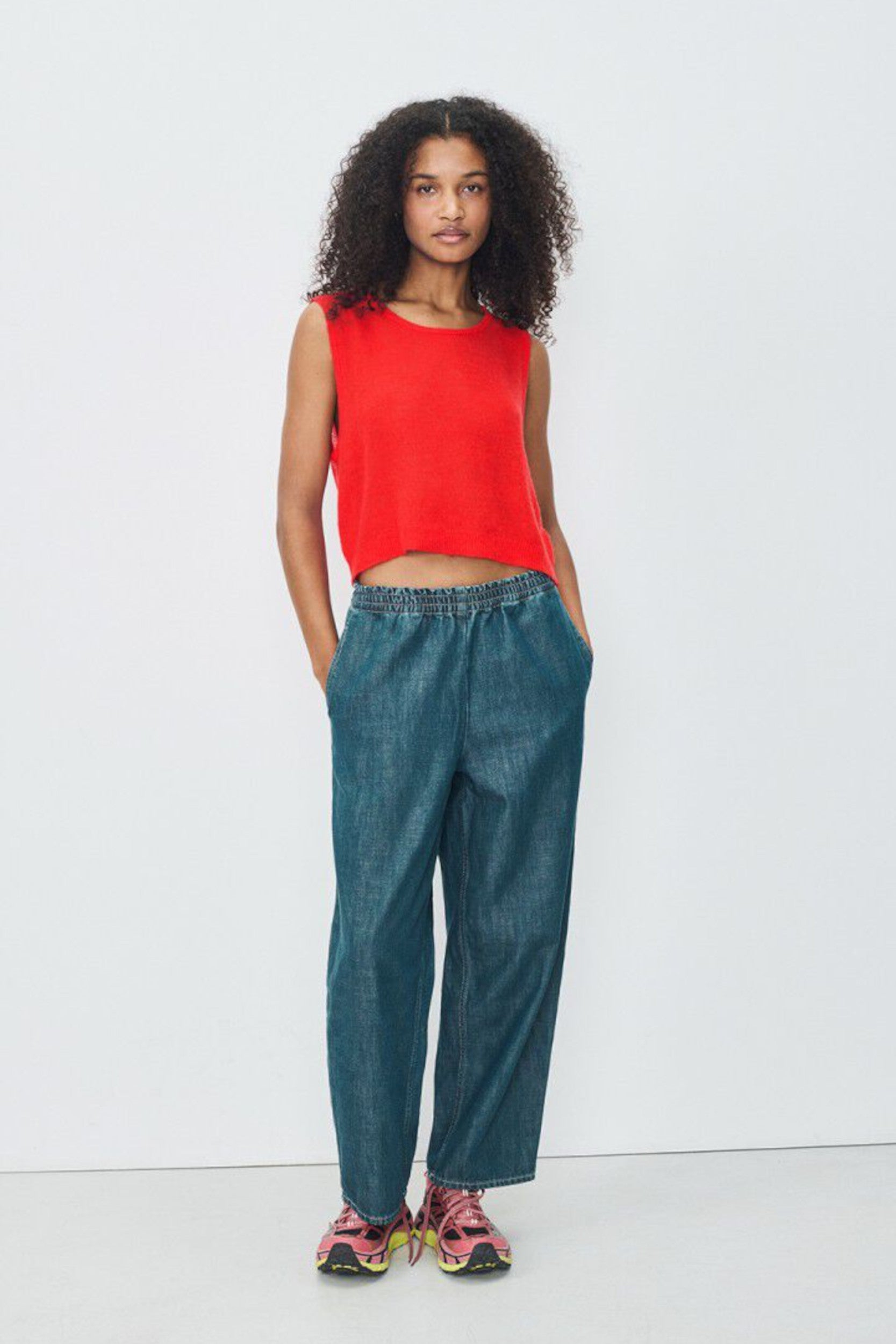 OZY10AE25 Trousers Medium Cast