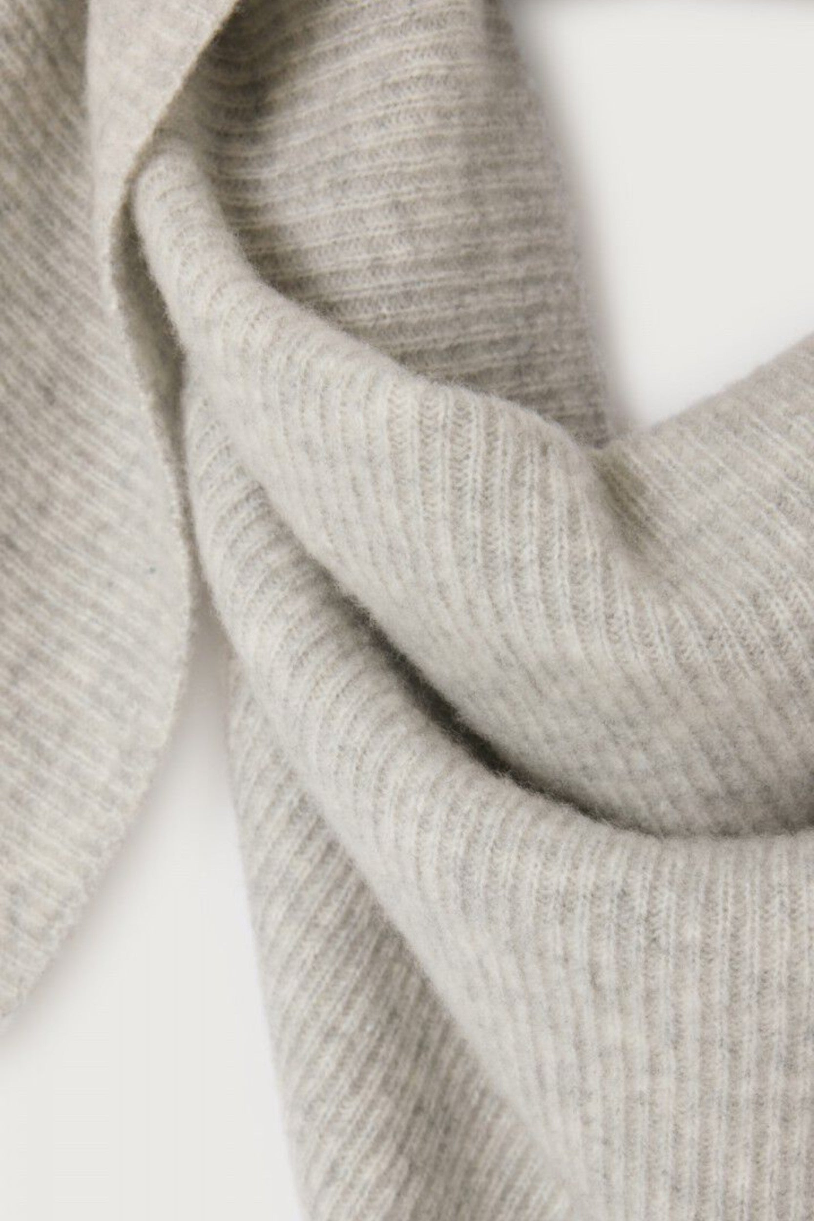 Rax20ch25 Scarf Grey Mottled