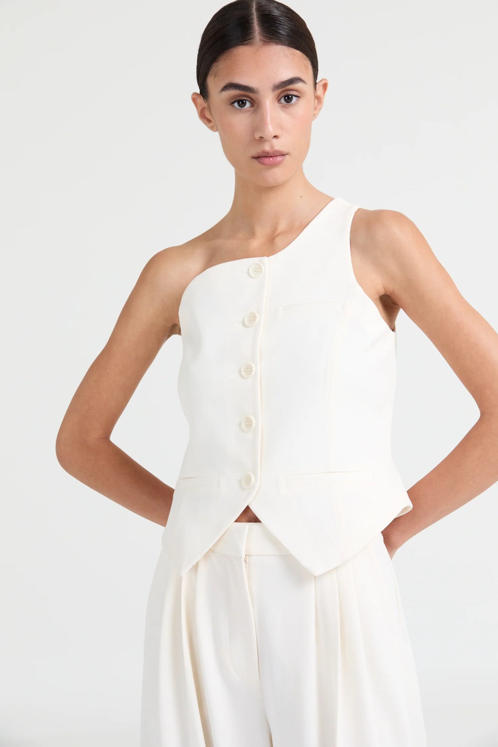 Lucca Top Butter Cream