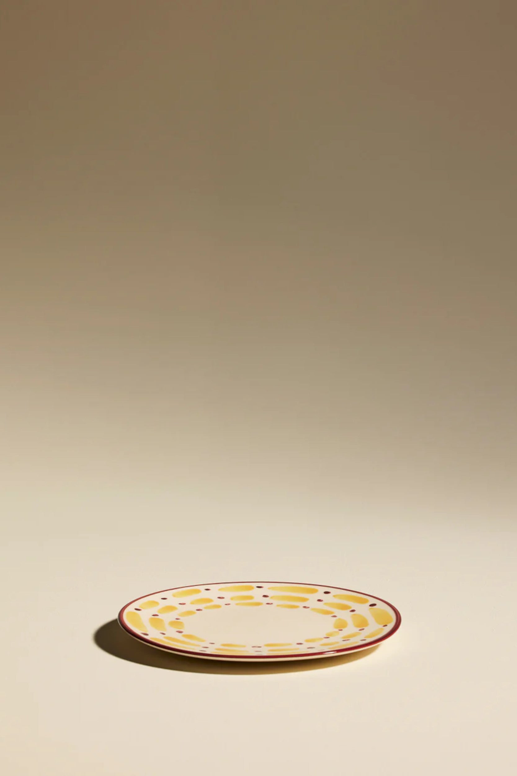 Aura Dessert Plate Carmin