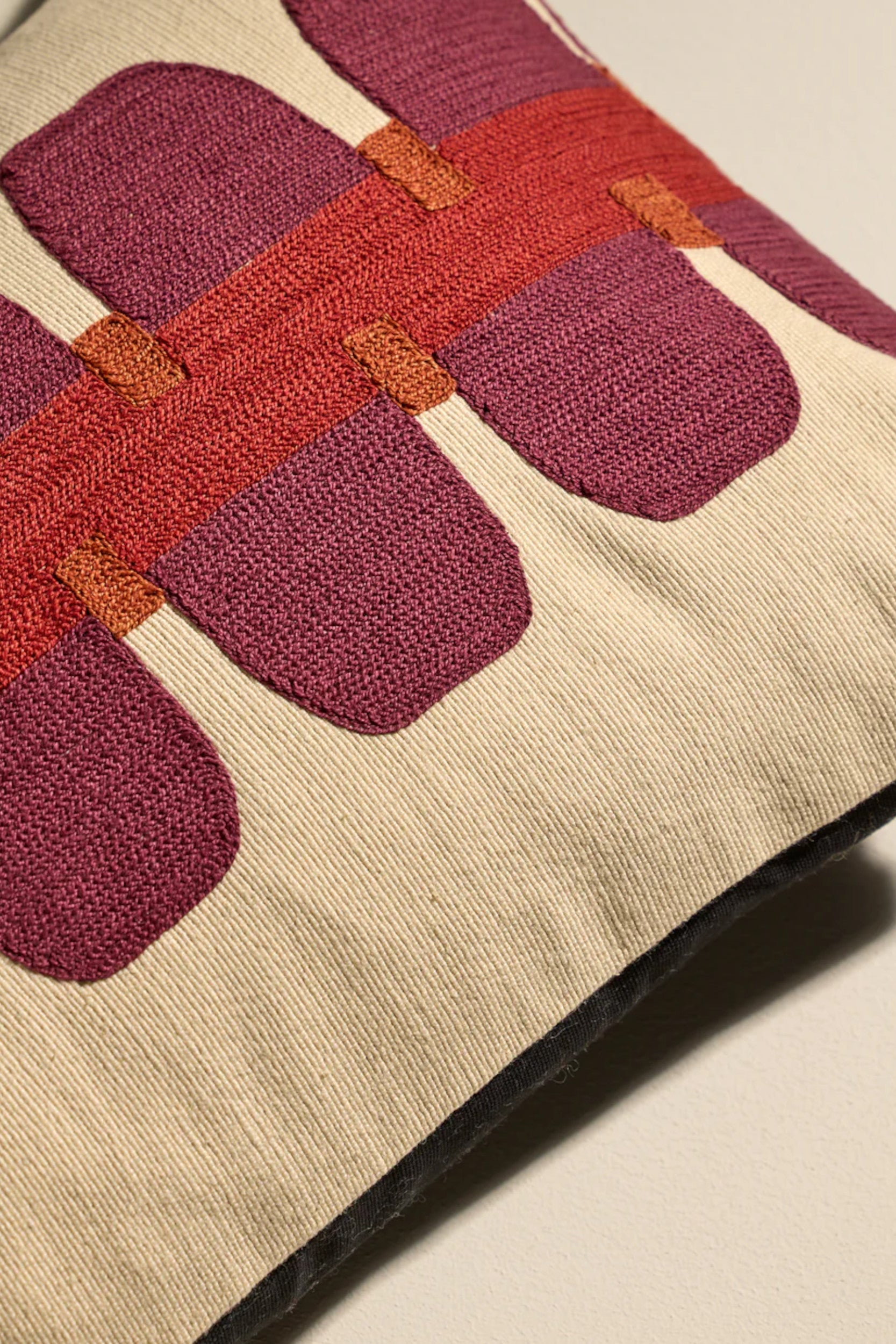 Cadence Cushion Aubepine