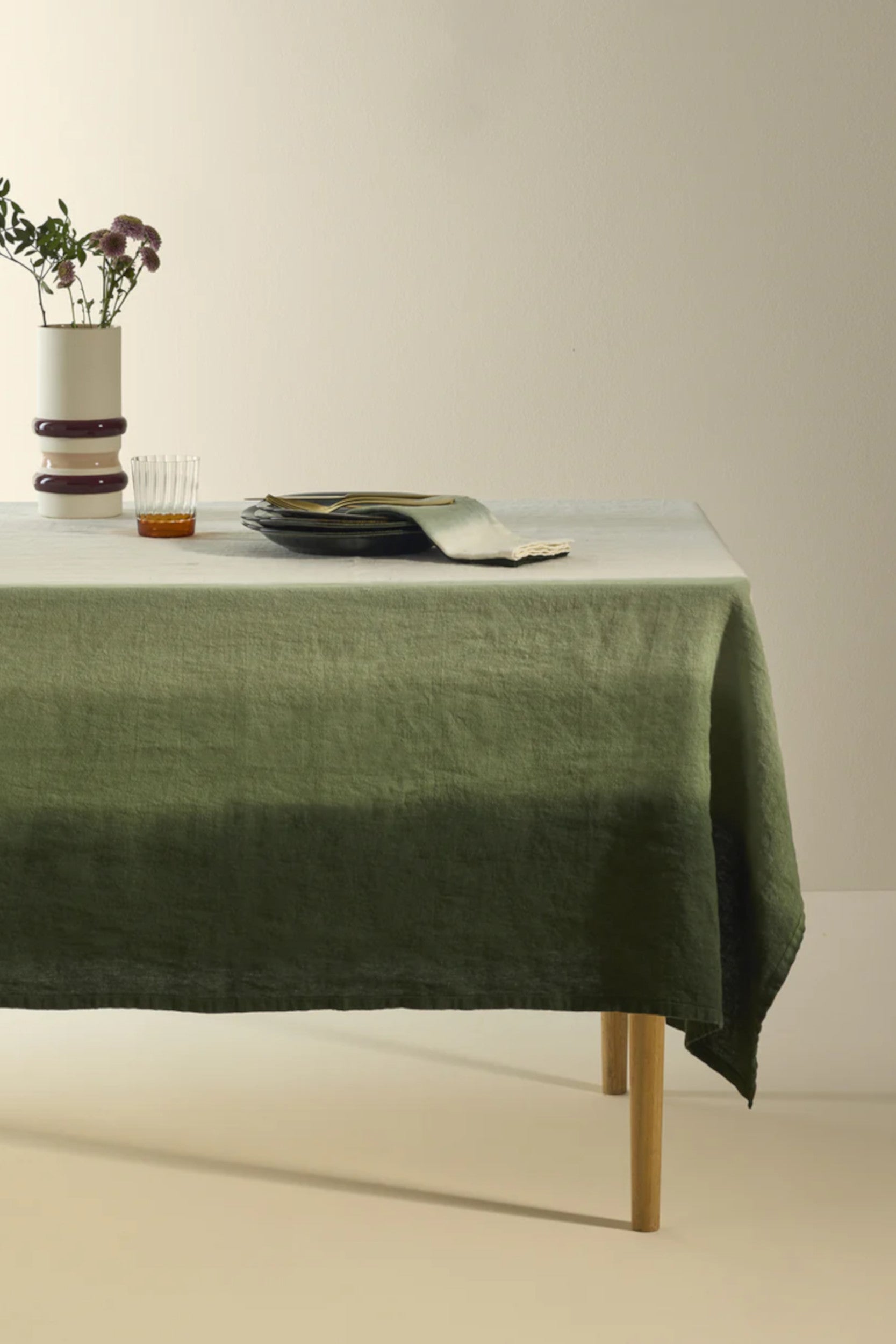 Tablecloth Dip Dye Forest