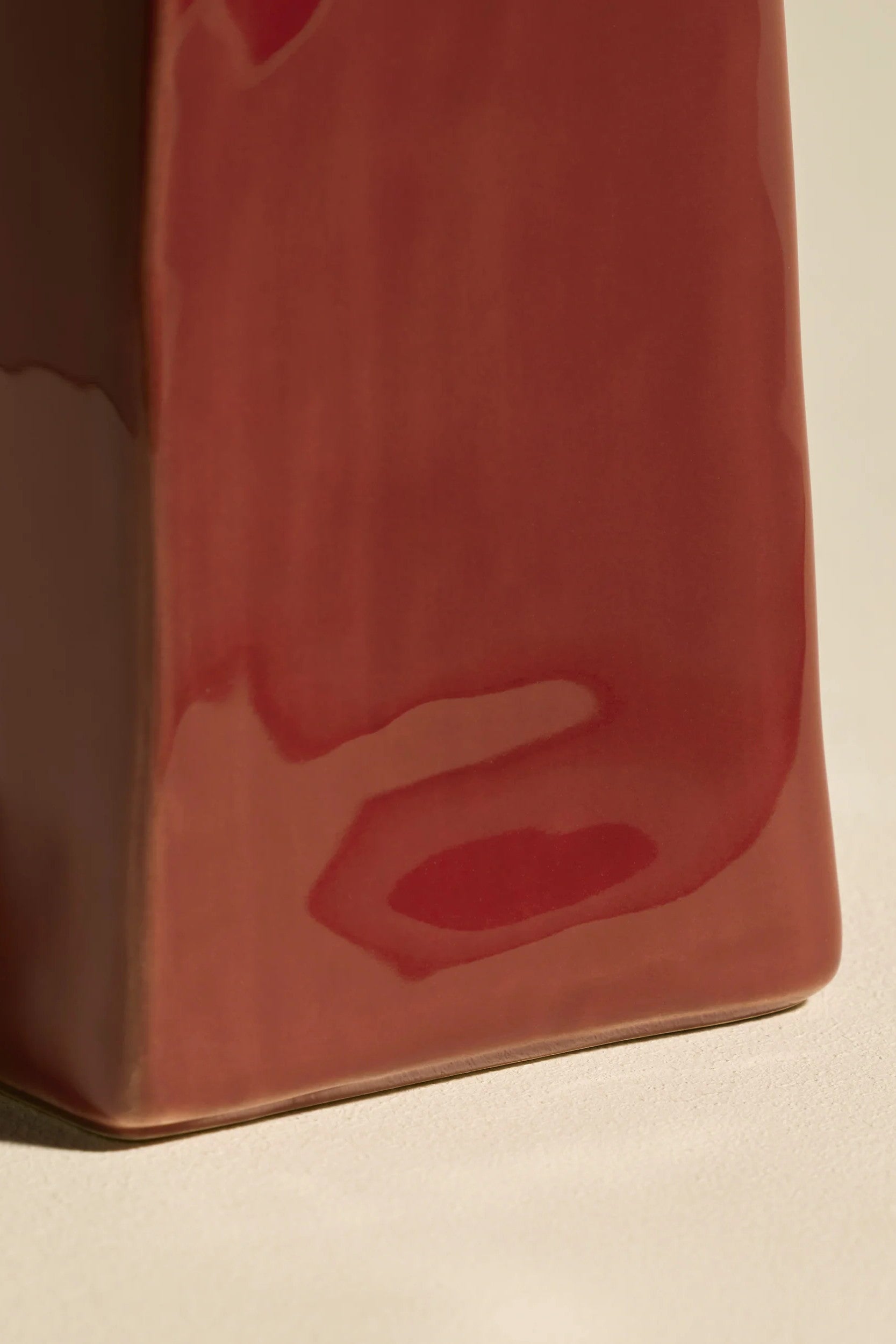 Nomad Vase Carmin