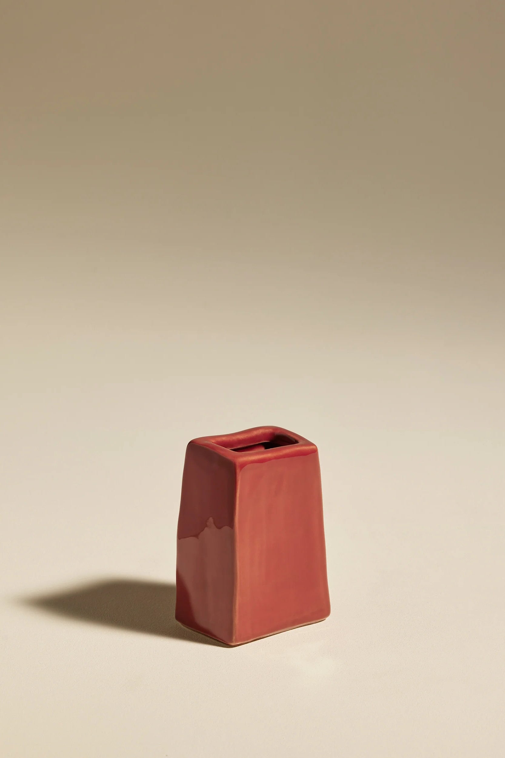 Nomad Vase Carmin
