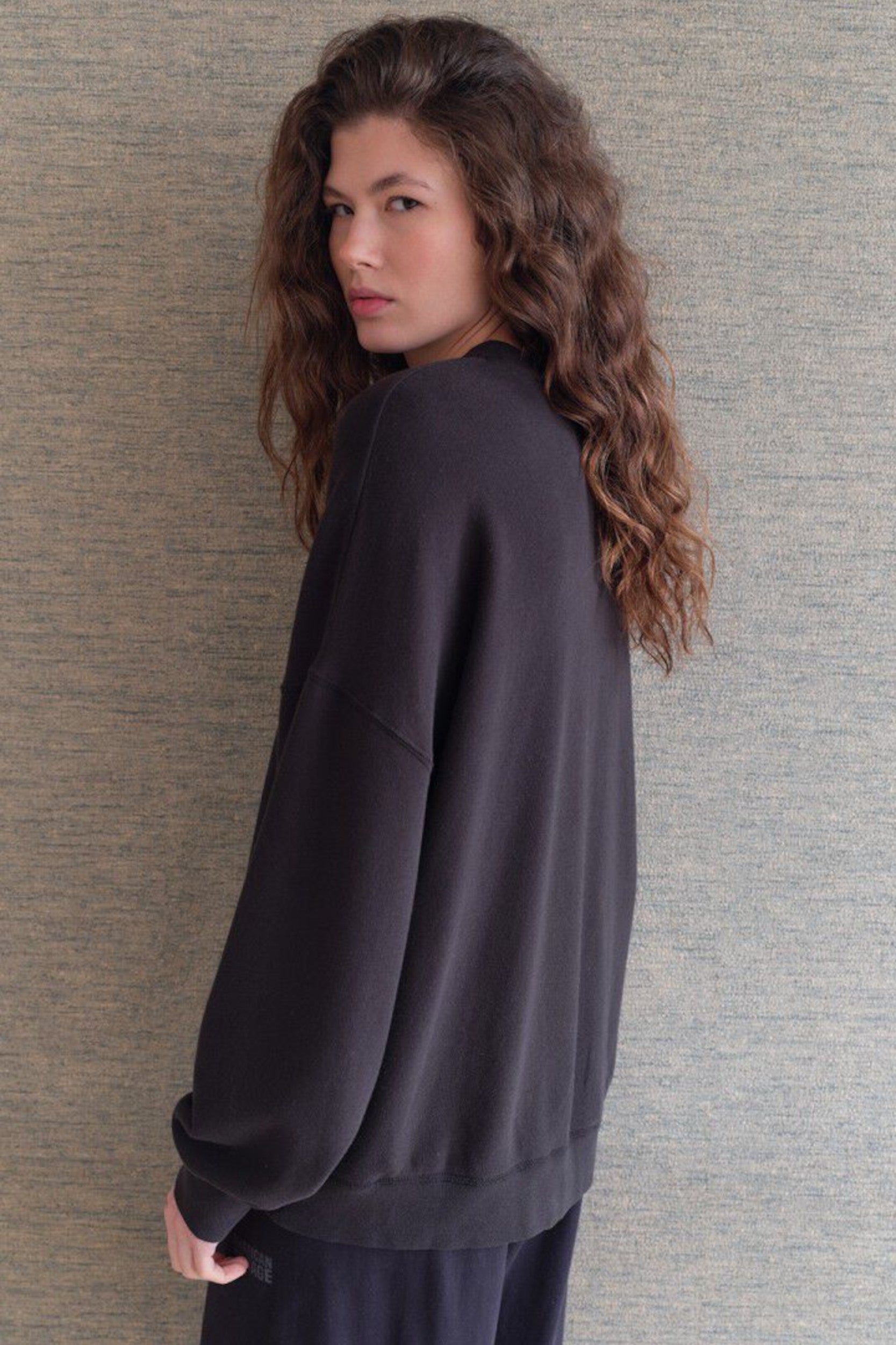 ATU03DE26 Sweater Darkness