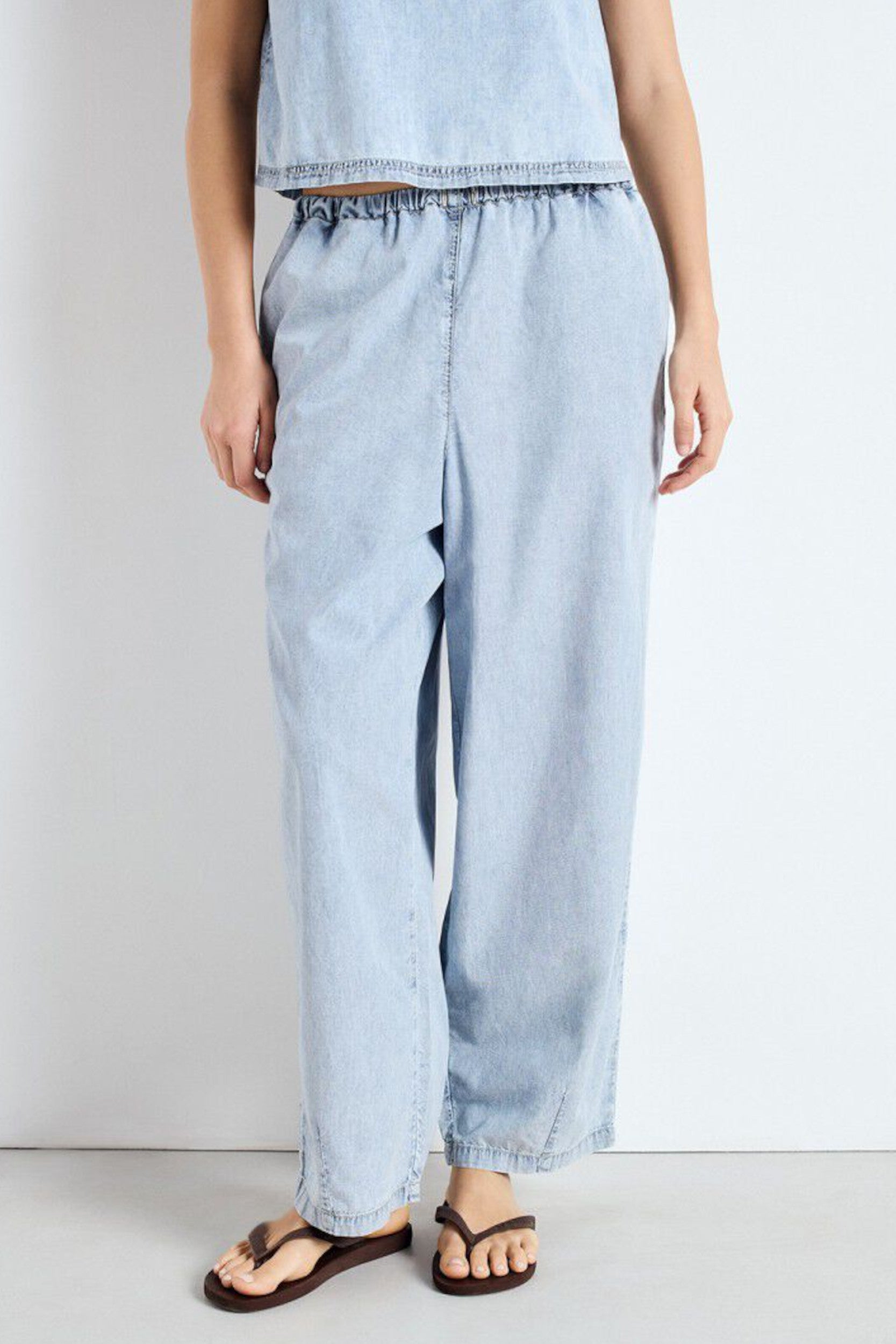 PAY10BE26 Jogging Blue Snow