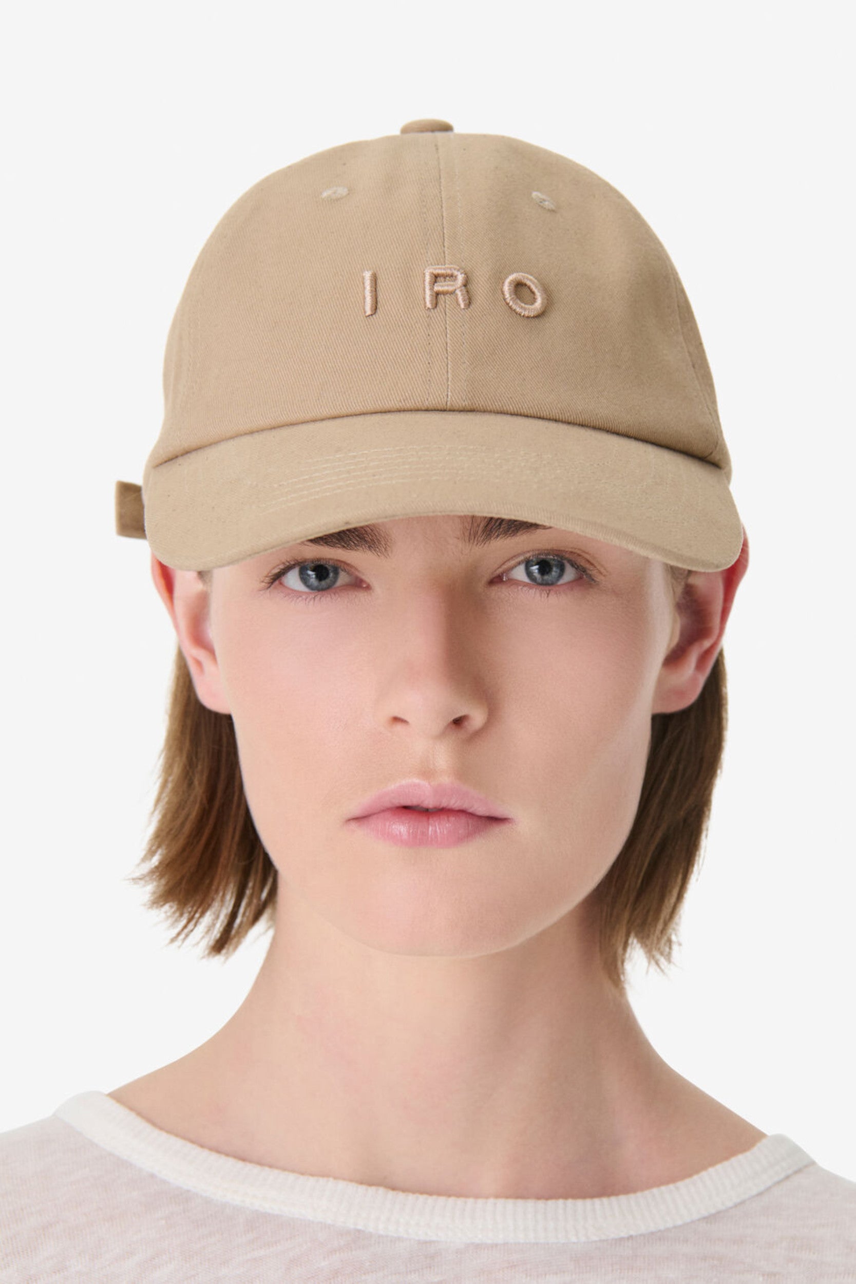 Cap Iro Beige