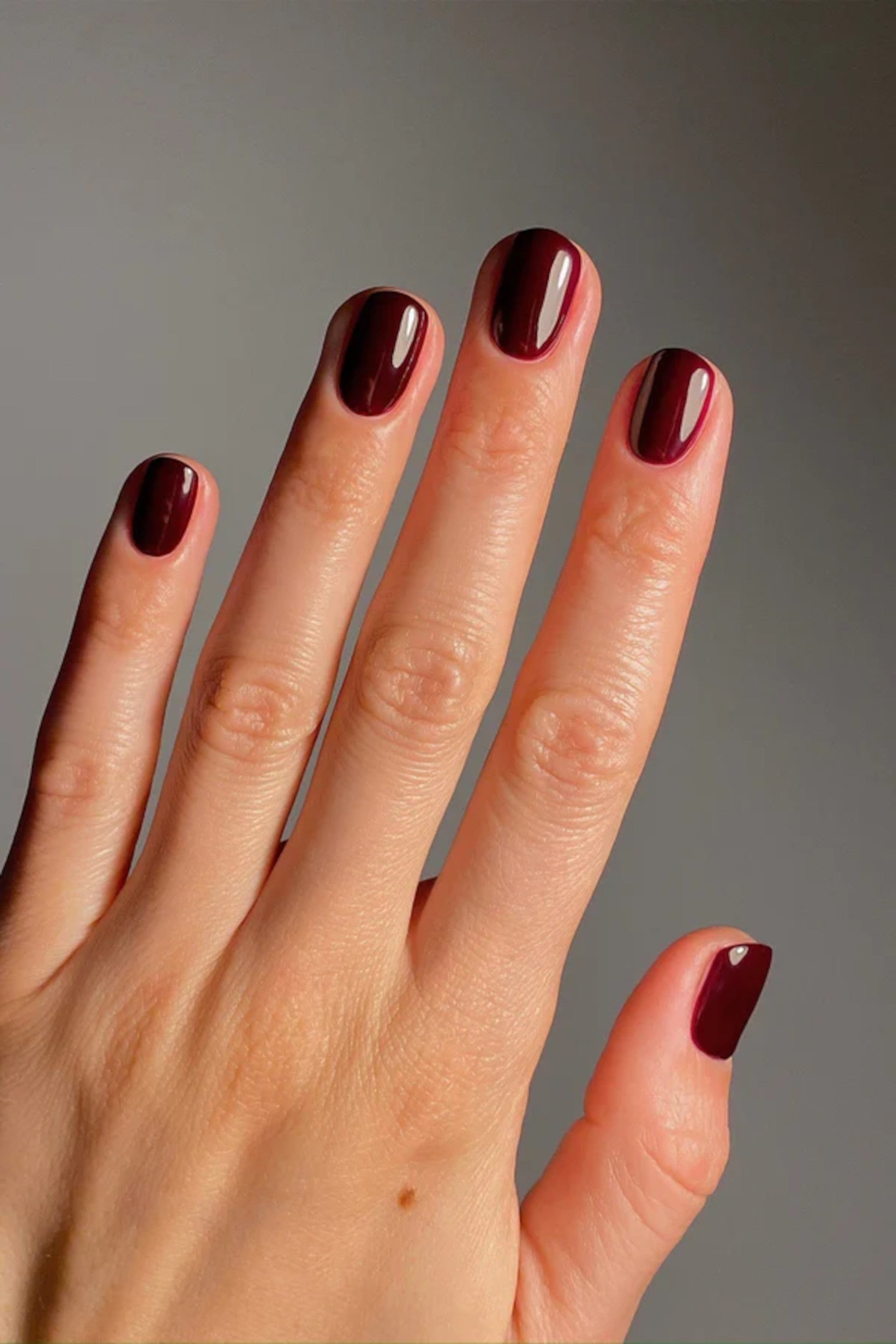 42 Nail Polish Red Royal