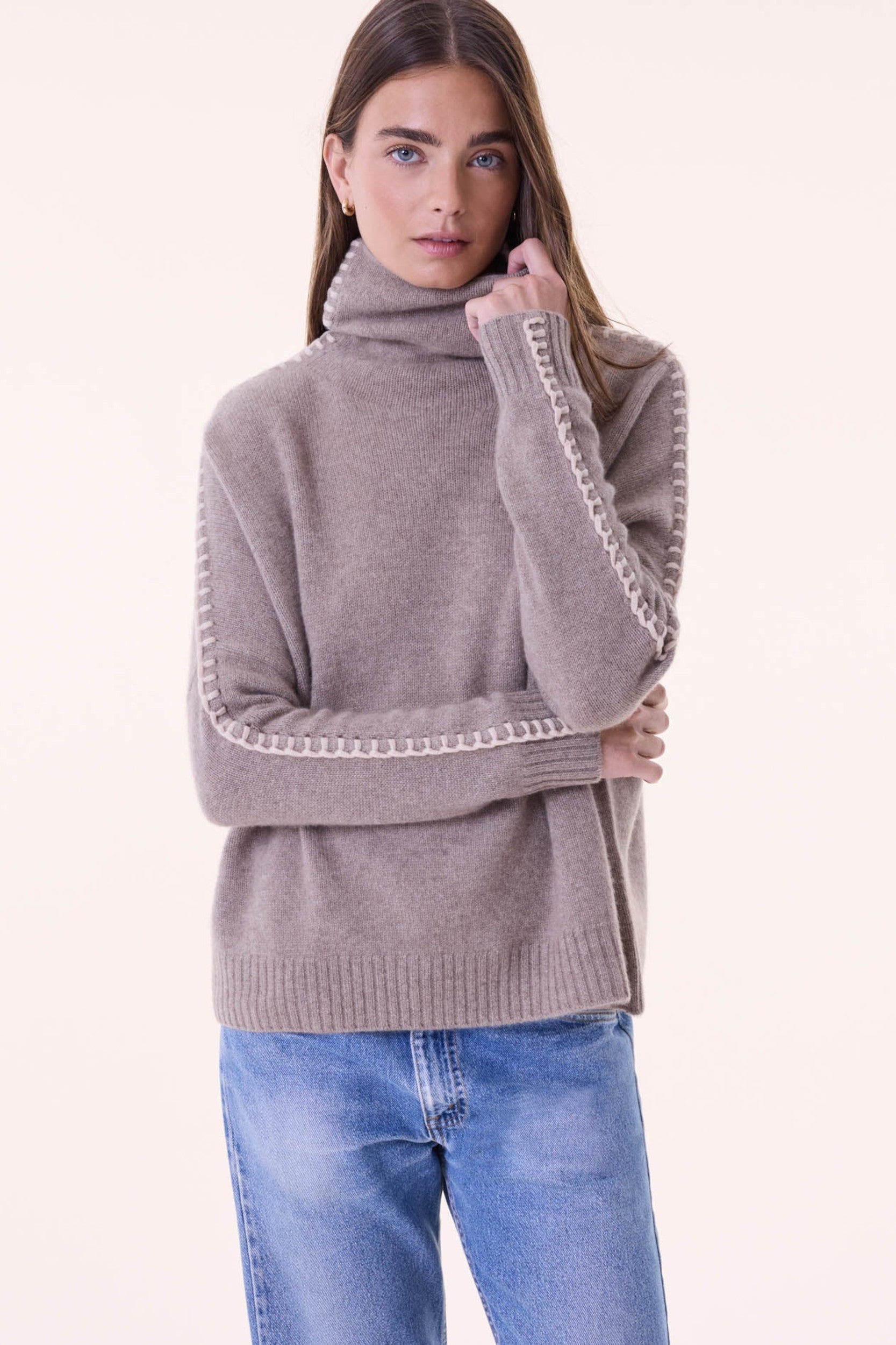 Thea Sweater Taupe