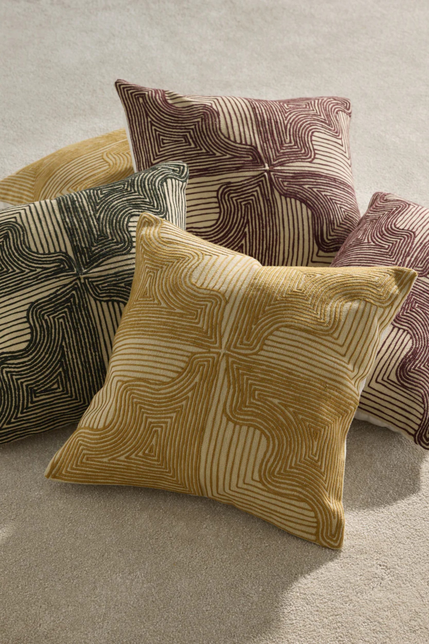 Onda Cushion Ocre