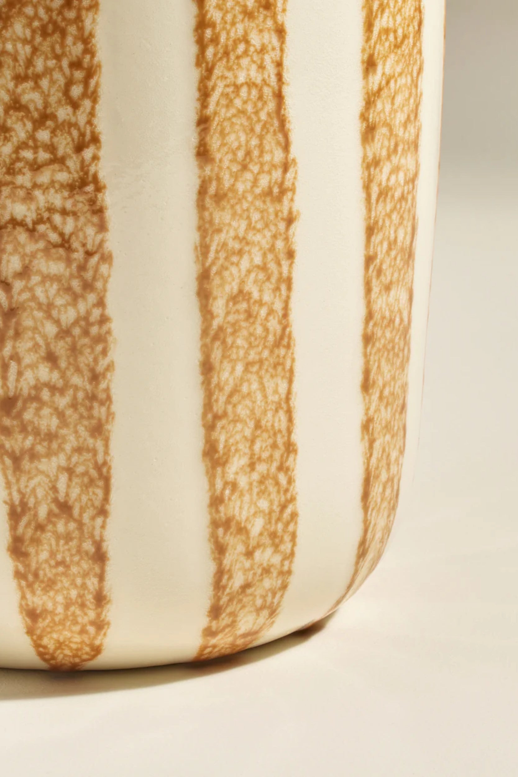 Riviera Vase 20x36 Amber