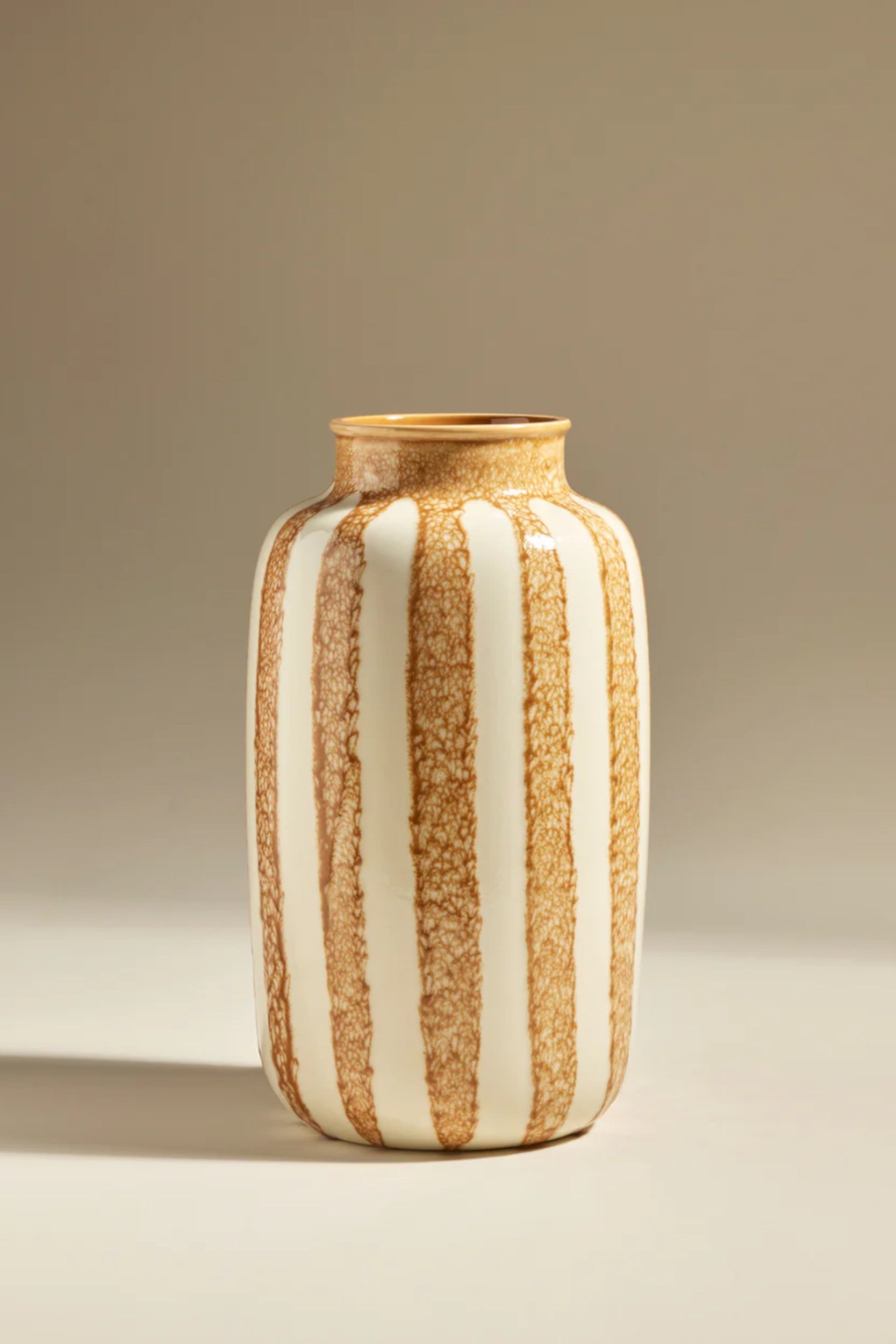 Riviera Vase 20x36 Amber