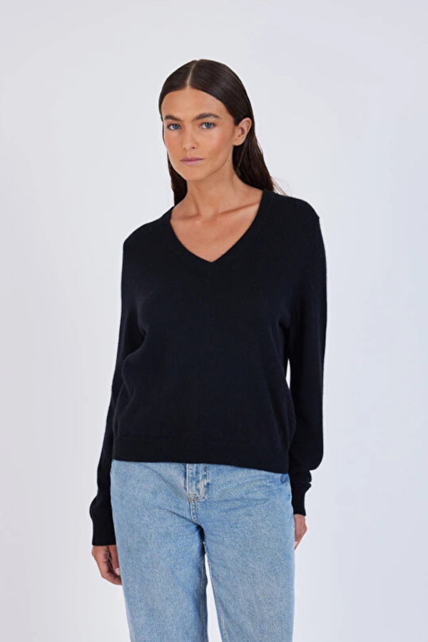 Celia Neck V Sweater Black