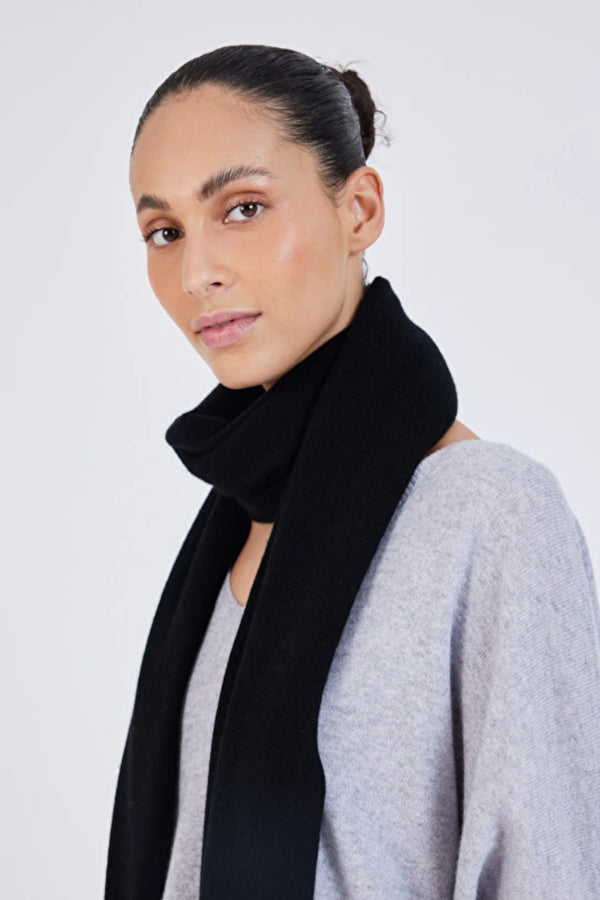 Violeta Scarf Black
