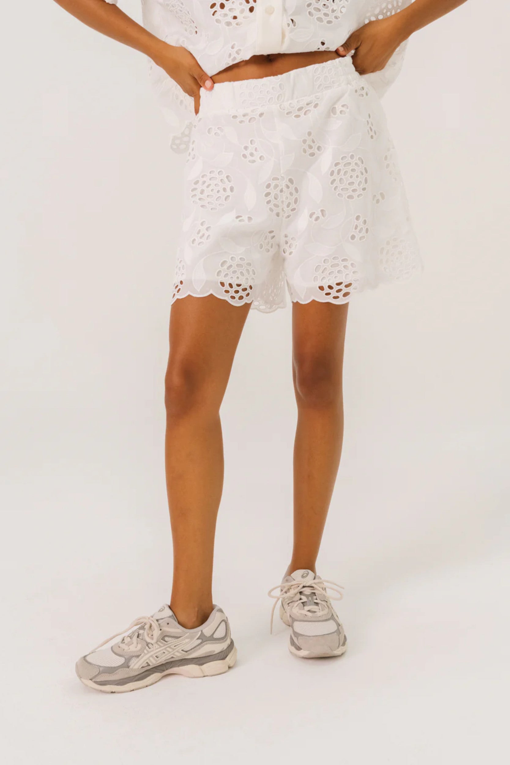 Lilo Flower Short White