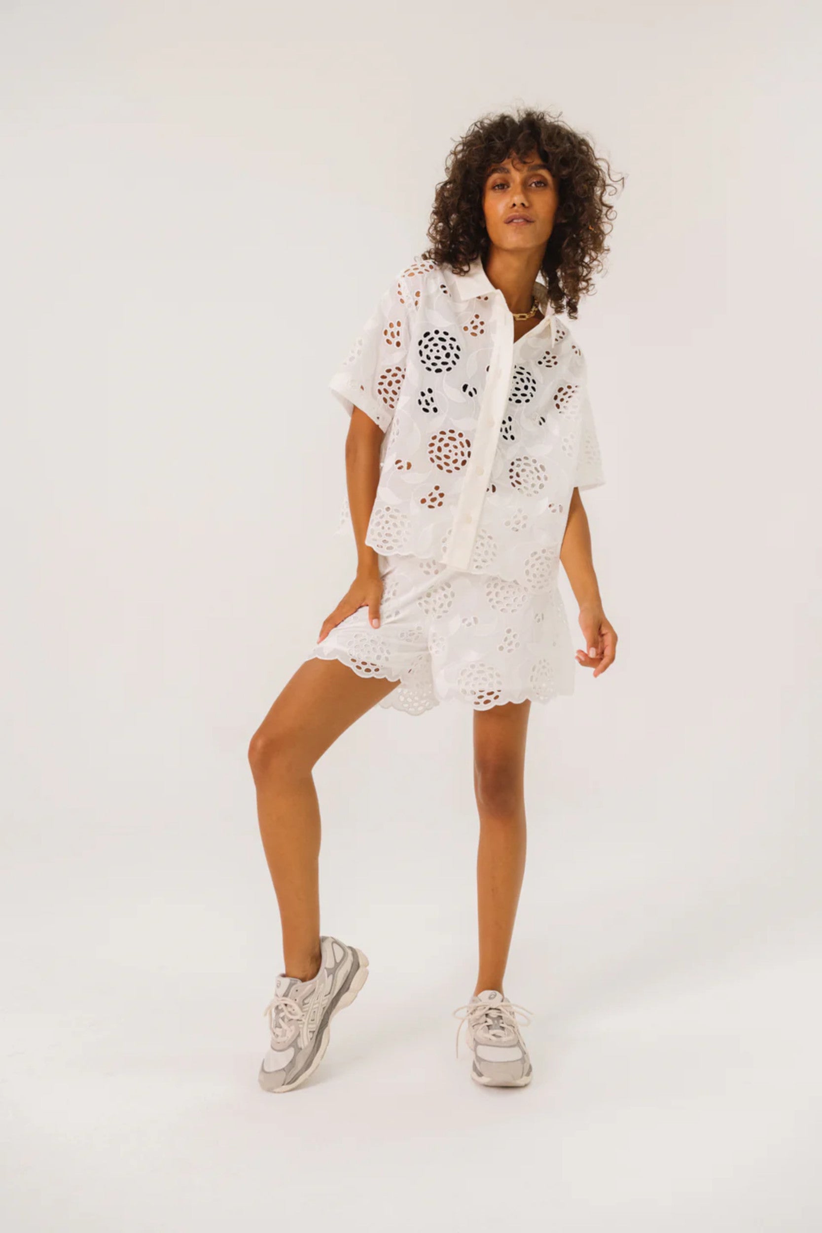 Lilo Flower Short White