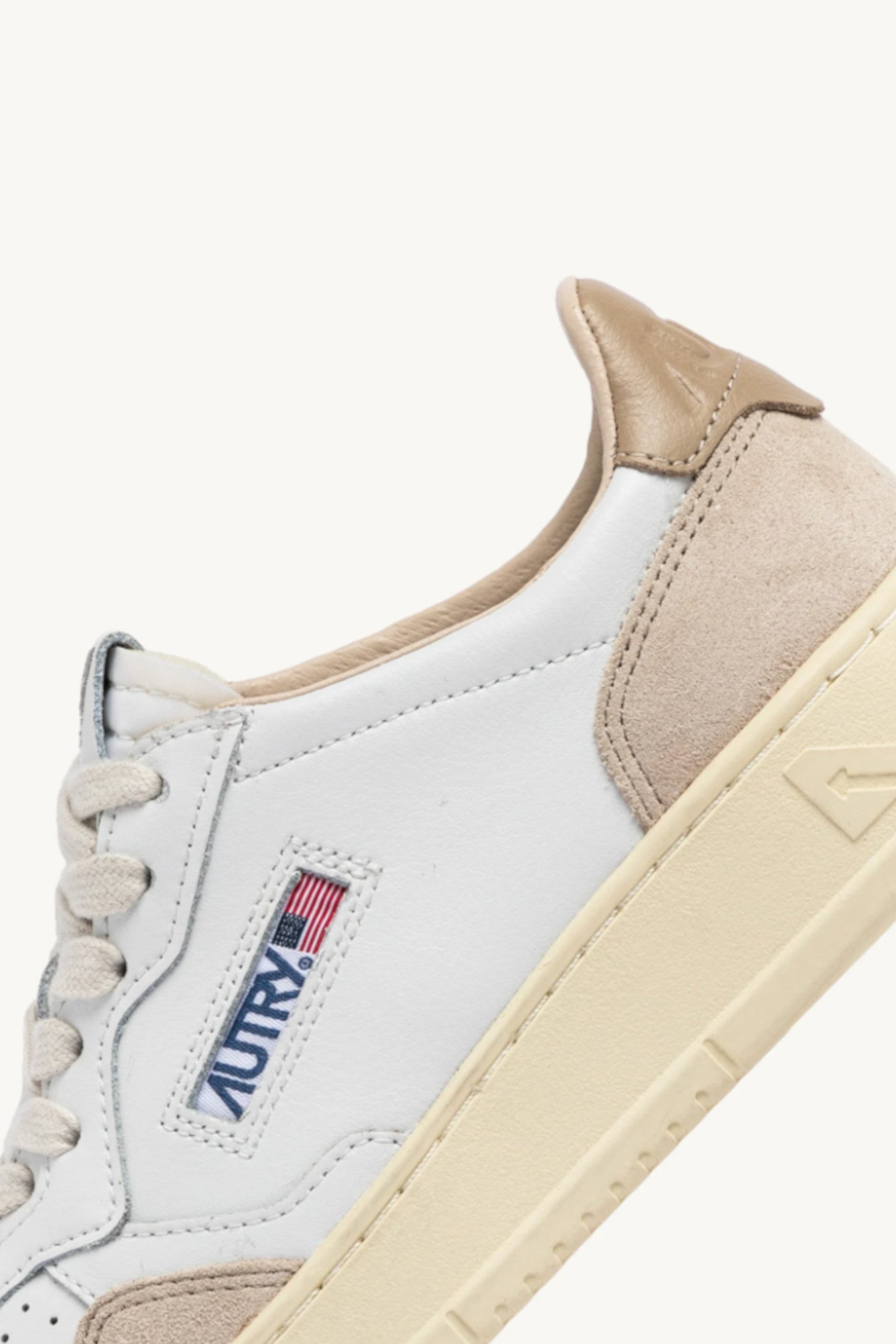 Medalist Low Sneakers White Pepper