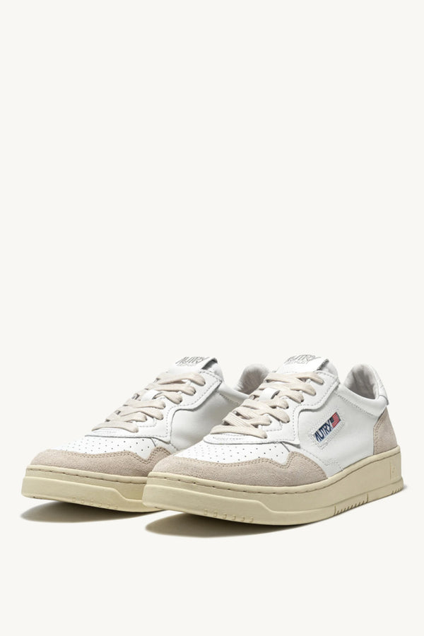 Medalist Low Leather Sneakers Suede White