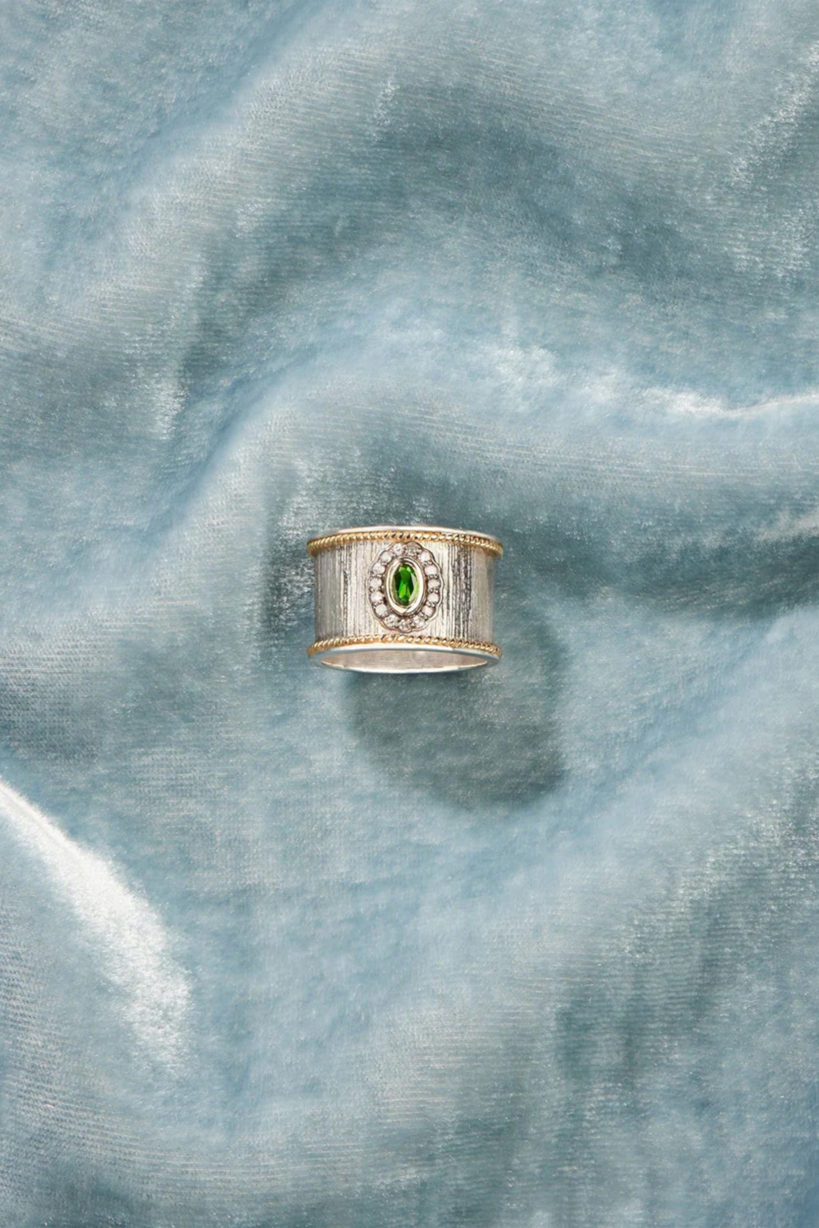 Mony Ring Diopside Diamonds