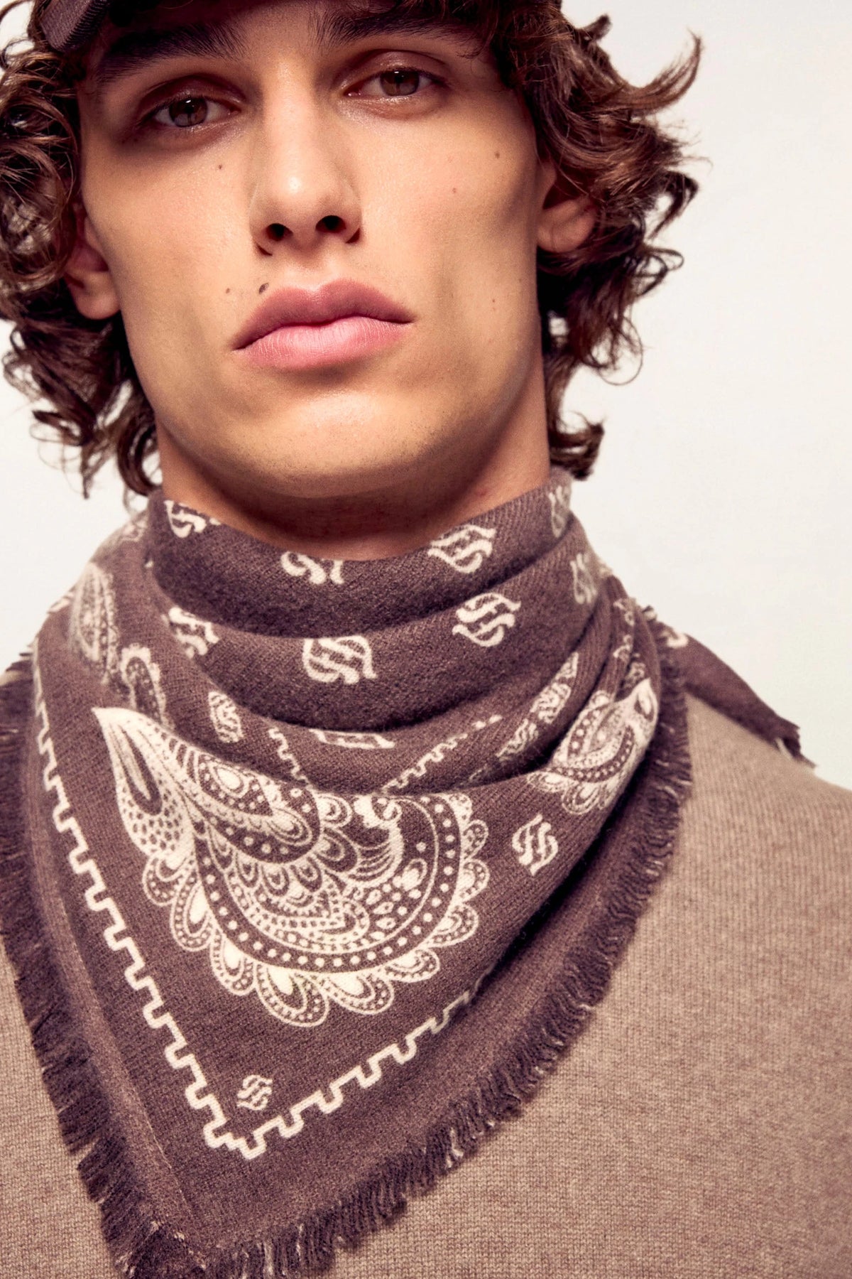PERMAFO03309 Foulard Chocolat From Future, vue 1
