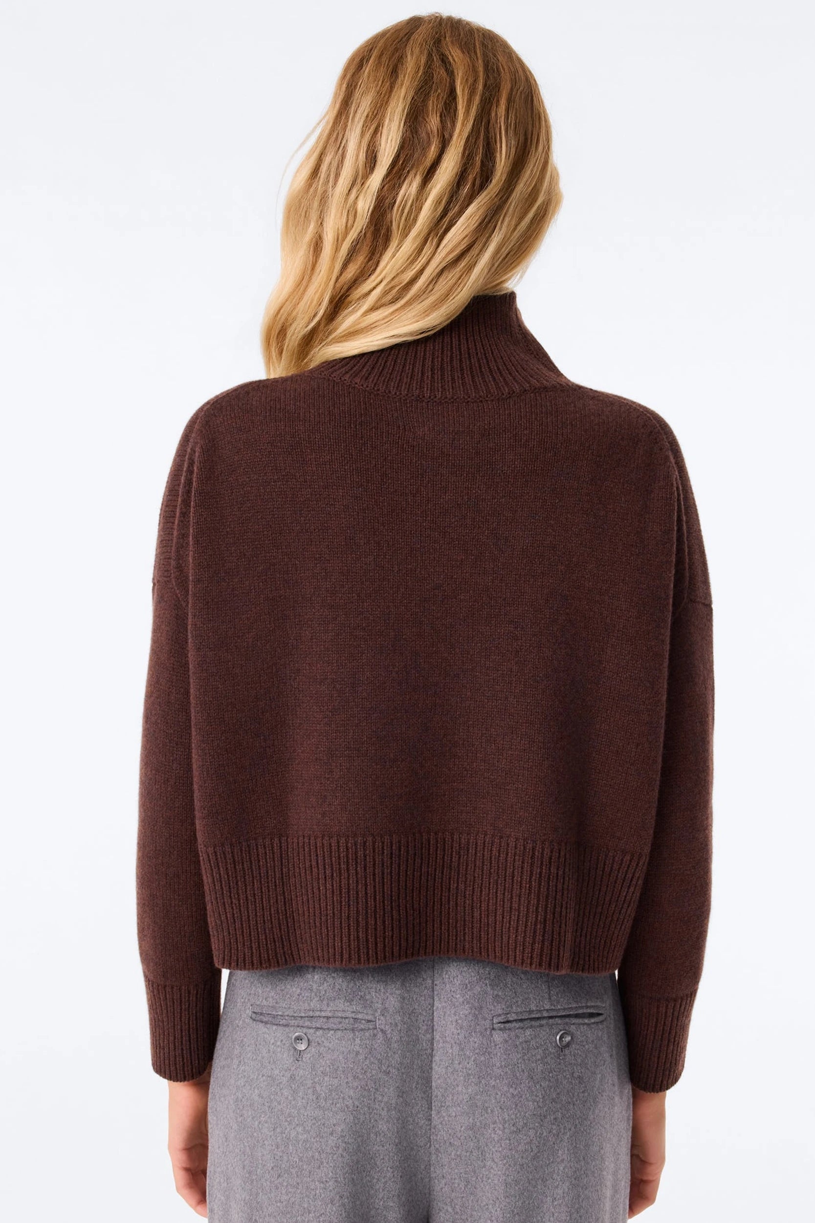 Ulla Crop Pull Expresso Kujten, vue 3