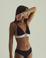 Holly Soft Triangle Black